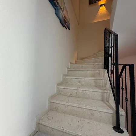 Moi Cunda * Ayvalı